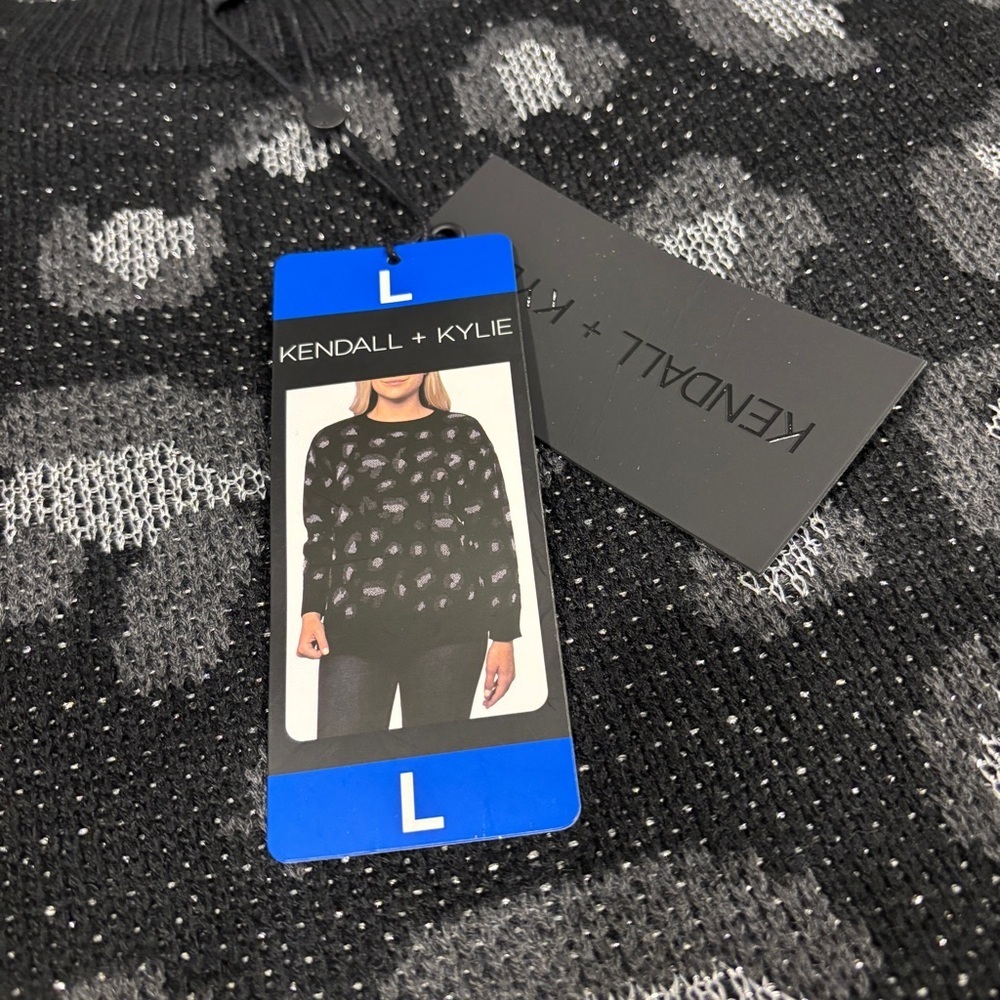 Kendall + Kylie Leopard Print Sweater Black/Silver/Grey Sz Large Nwt — image 4 of 8